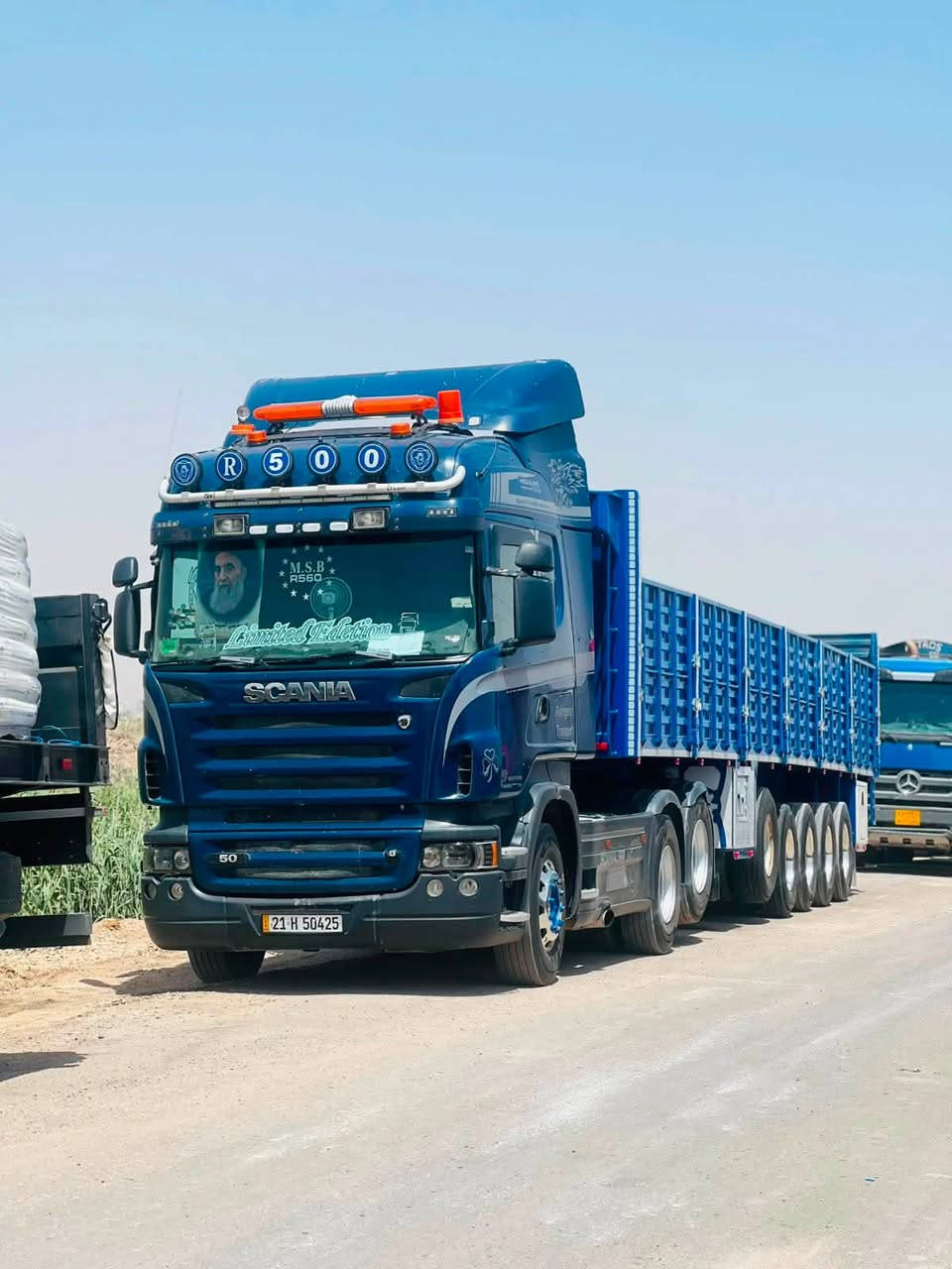 للبيع سكانيه2006 سحال مزوج بلاد رقم سليمانيه سنويه جديده مكينه انجكتر V8 حجم R560 تبريد ريتايدر ثلاجه كله شغال عربانه عبدالله جوهر 2026 خمس محاور تخم تاير راس وعربانه ***********
