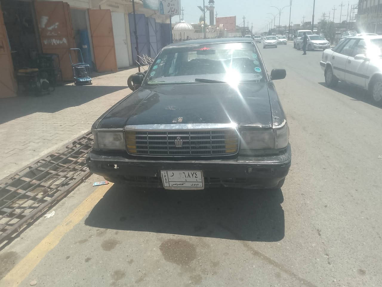 السلام عليكم من رخصت لادمن سيدان موديل92سياره محرك كير شرط لباقي شوف لعين ساره دوات سعر 17وبيها مجال ***********
