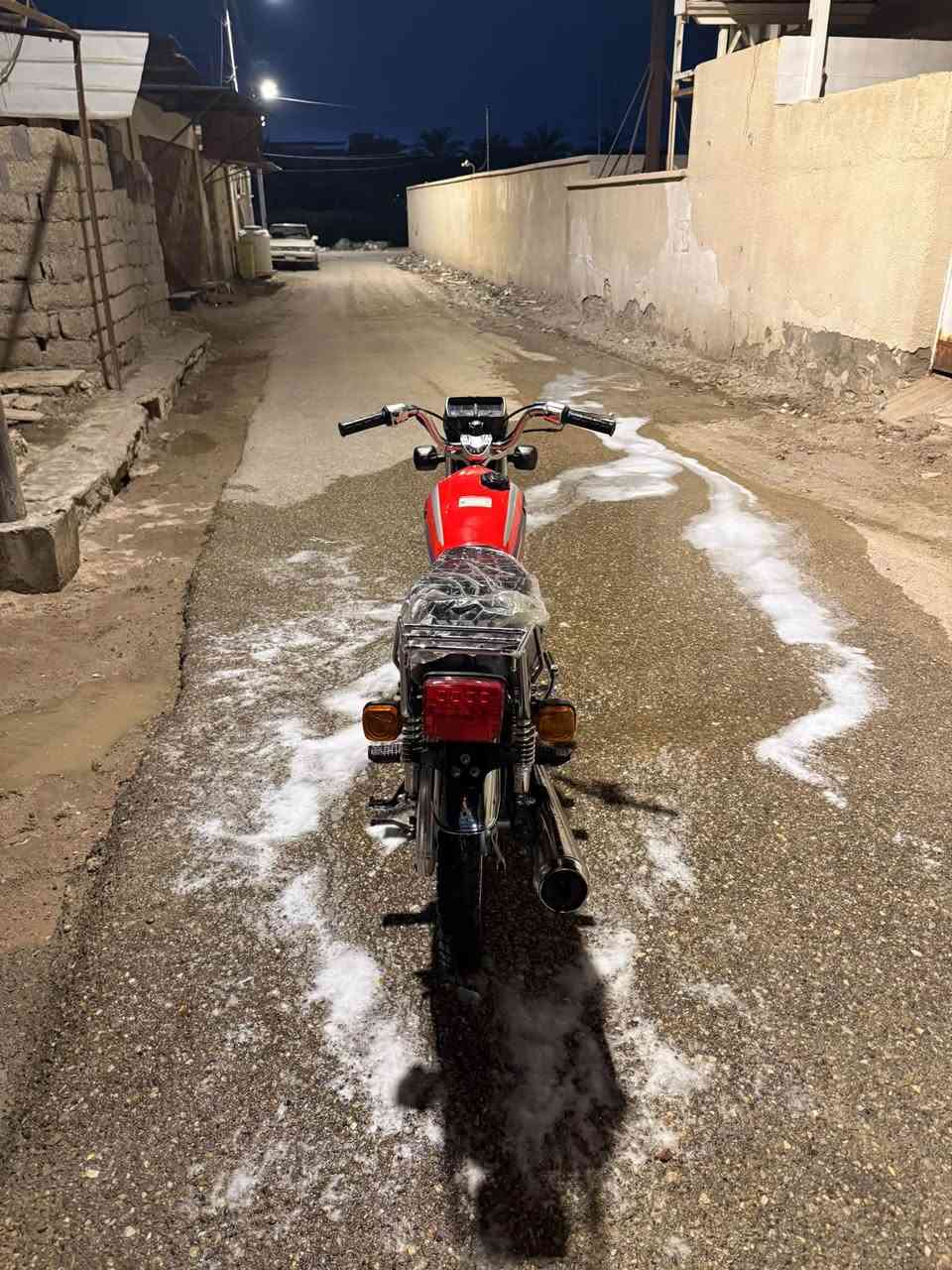 سلام عليكم دراجة نامة شلامجة رقم سنوية بسمي تحويل ثاني يوم موديل 2023 طالعه بل 2025 بلاد مو تعمير دراجة جديد مال جناي ما عوزها شي مكينه ما مفتوحه حته ما مفيلسه شوفت عينك النظافة السعر مليونين و150 وبيها مجال للشراي مكاني ابي الخصيب مهيجران قرب حسينية داوود العاشور للاستفسار ***********
