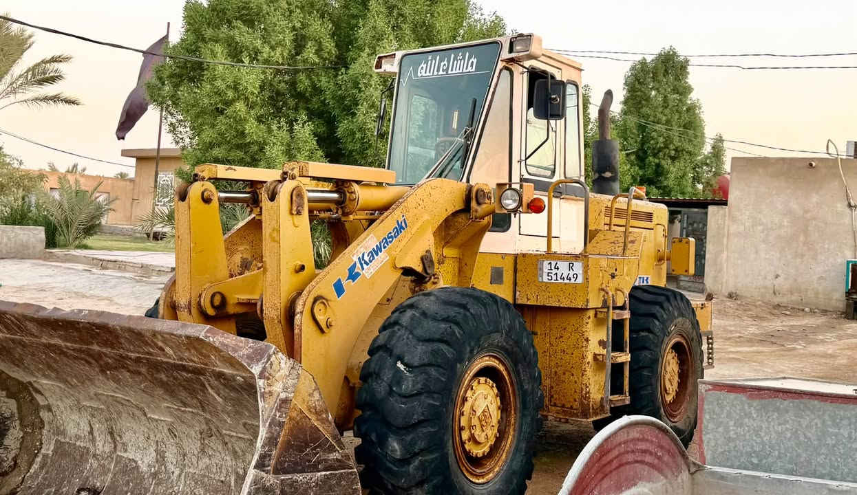 السلام عليكم
شفل للبيع داشتو حجم ٨٠ موديل ٨٩ ابو الجنط 

مكينة بلادية قطرة صبغ ما بيها جاهزة للعمل تخم تاير

رقم دولي باسمي سنوية لل 2031 العنوان النجف 

للإستفسار الاتصال عل الرقم او الواتساب 

*********** 

***********

غير متواجد عل الفيس فقط واتساب

