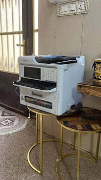 طابعة إبسون EM-C800 • متعدد الوظائف • نظيفة