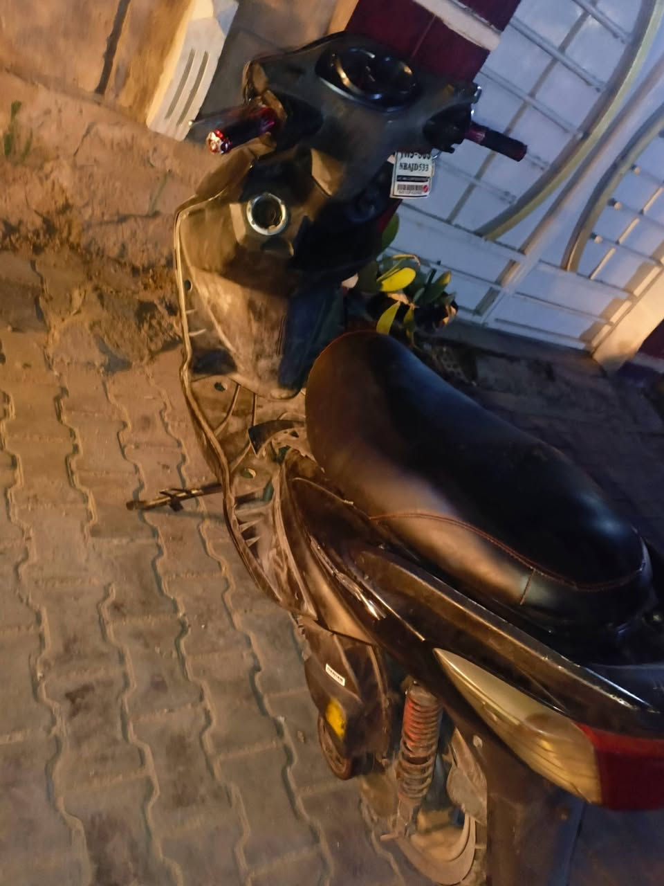 سكنس فحل للبيع كوم حديد طفت الدراجة ابيعها كوم حديد 250 وبيها مجال رقم *********** متواجد فقط واتساب
