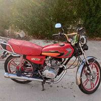 G125 • سوزوكي