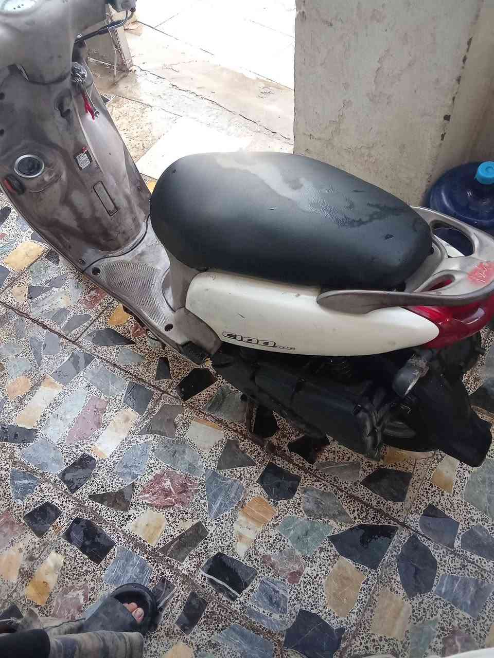 سلام عليكم شباب فله نضيفه بيه نقوصات بسيطه اكفلك كفر ومكينه السعر 550 بيه مجال كلش قليل مكاني بغداد الدوره***********
