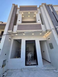 ٧٥م • زيرو • ٤غرف