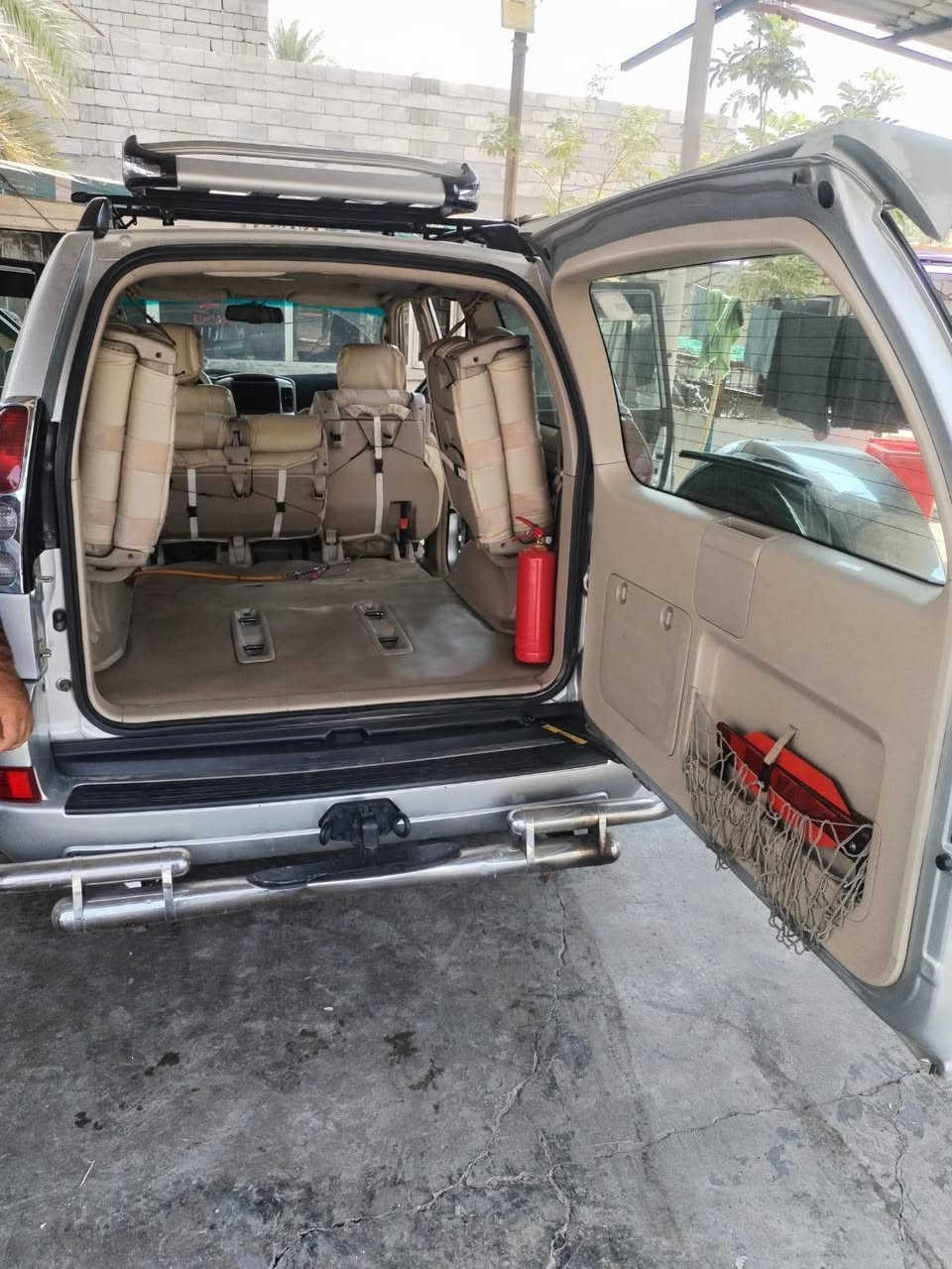 السلام عليكم للبيع برادو ٢٠٠٩ vx محرك ٦سلندر دبل خزان ماشية ٣٠٠الف حقيقي مكفولة من الصبغ والضربة والمحرك والكير مكفولات مامفتوح بيها برغي والصدر جديد وتخم تاير ياباني والسيارة صيانة بشركة ساز سيارة جديدة اي نقص مابيها السعر 185 ورقة *********** الواتس اب شغال اذا ما تحصل الخط
