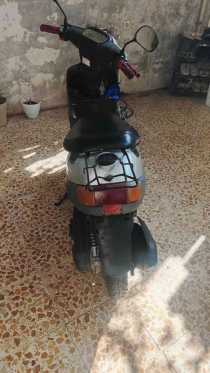 سلام عليكم ماطور بوتين للبيع نضيف نضافتو70٪مافتوح شرط بس قبق هندر سلف شغال كهربايات كلها شغاله يعني بس بانزين ودهن وتوكل علا الله ماطور ماتعبان اني عامل اشتغل بل قادسيه بيتي بل سماح هاذا طريقي بس السعر 400بي مجال بسيط استفسار عل رقم ***********
