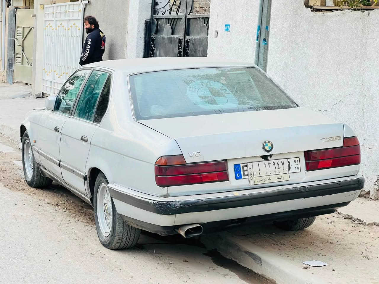 السلام عليكم للبيع BMW موديل 1991 مكفوله كير ومحرك وحداديه تبريد بدون حادث 735 كشنات كهرباء تدفئه كشنات سياره جاهزه السعر 33 العنوان بغداد الدوره الرقم ***********
