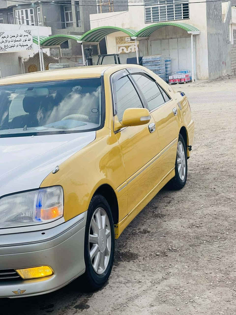 السلام عليكم ملكه تكسي بيع مستعجل
كصه قماره بسم شخص وكاله ثاني يوم هيئه ما عليها ألف دينار 
مكاني حله مكينه ففتي جديده كير جديد مشط جديد تبريد مضنومه جديده بس صار بي ليك حالين ميبرد السعر ٥٥ وبيها مجال ما متواجد ع نت هواي ***********
خطها بغداد شاميه واسف ع اطاله بس تفاصيل سياره كلها ذاكرهن؟
