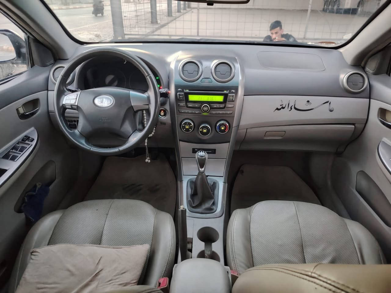 بي واي دي ٢٠١٣ كير عادي  بصمه فول مواصفات رقم واسط 
 مكفوله من ضربه تبديل مصبوغه حزام جماليه فقط
كير مكينه حداديه تخم تاير خير من الله مكفولات
السعر 48 مكان واسط كوت مركز المدينه
*********** اتصال 
*********** واتساب
