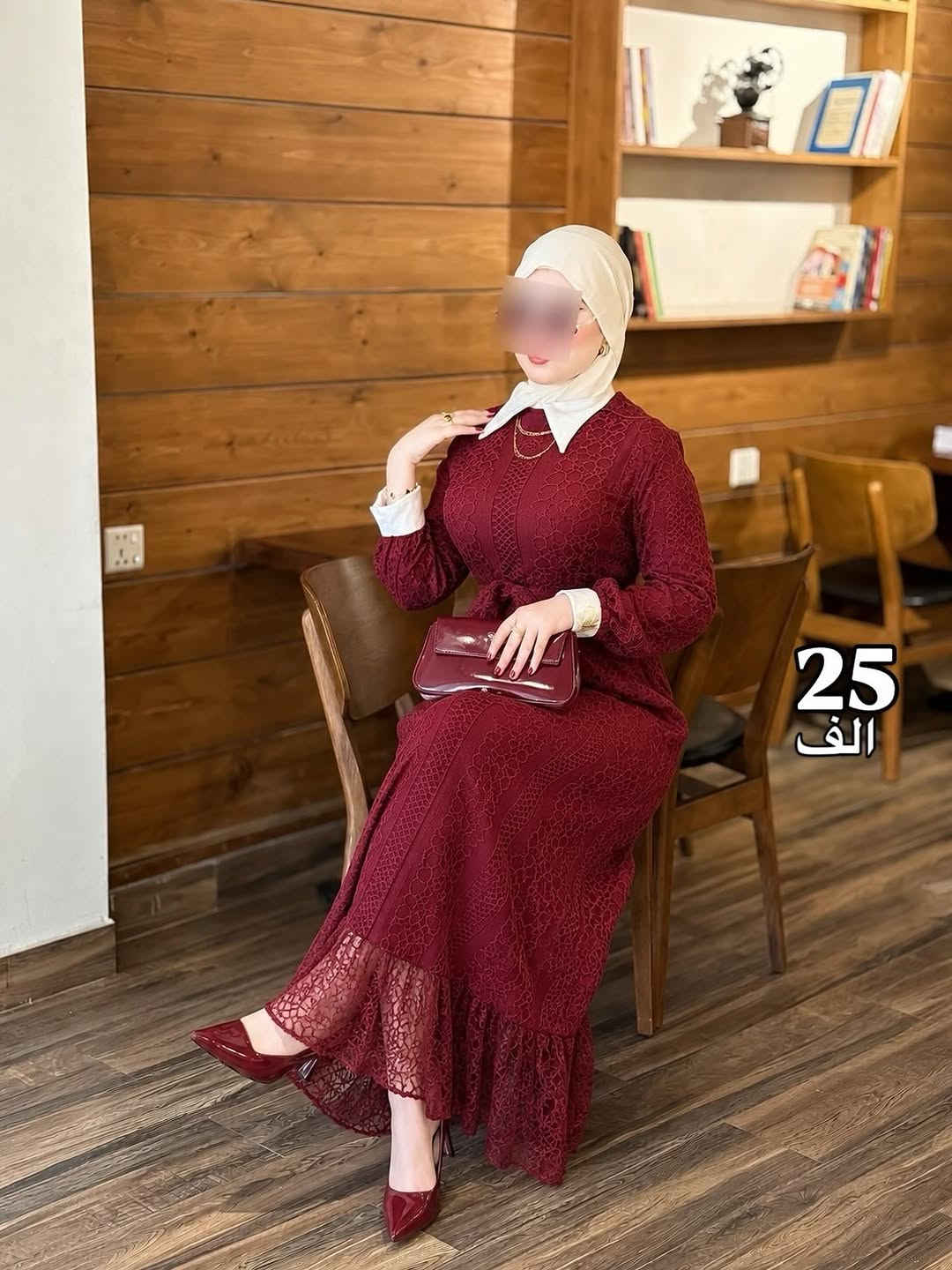 فستان تور 
السعر ناربنات 25,000 بس
قياساته 38-40-42-44-46-48
طول فستان 140cm
خدمة توصيلنا متوفرة لجميع محافظات العراق
تكدرون تراسلونا على الواتساب ***********
