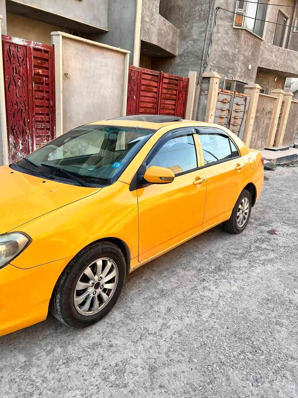 BYD  جي ثري 2013  سياره متكامله ما ناقصها شي تبريد شغال هيئه غرامات مصفره اني الشرعي رقم  مشروع وطني بصمه كير  عادي ***********
