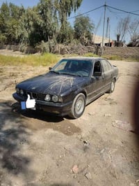 بي ام دبليو 525  موديل 88 بسمي رقم بغداد سنوياً صاقطه صارله 5  /السعر ...