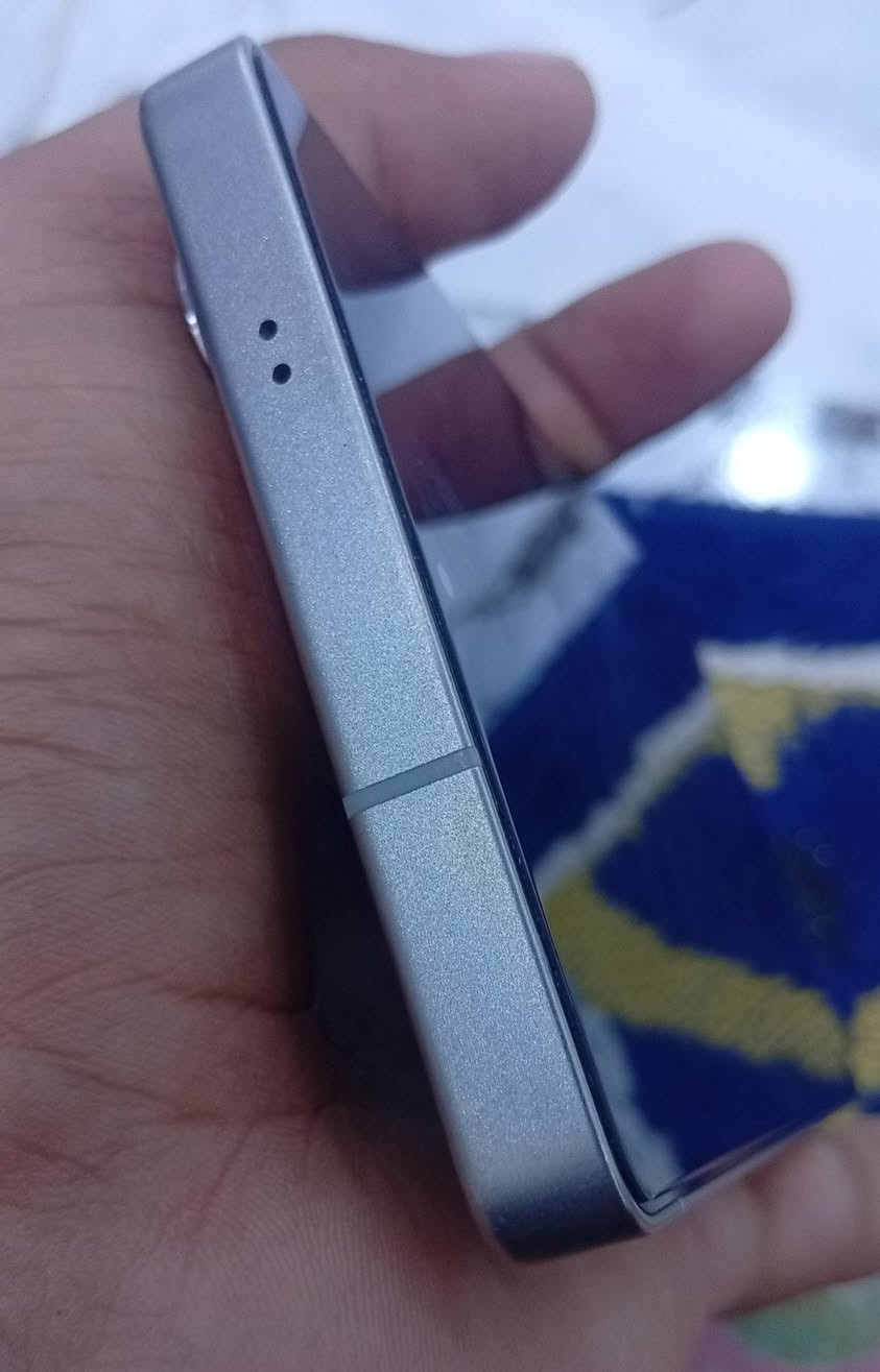 جهاز الترا أس 25 جهاز نضيف مستخدم شهرين مكفول 
مابي أي شخط جهاز بوضع لوكاله معه كامل ملحقاته كارتونه شاحنه لسعر خاص او أتصل ***********
