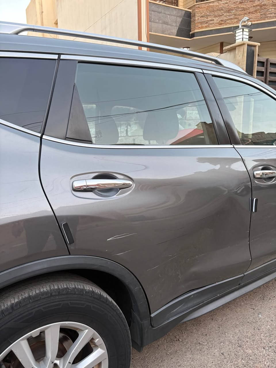 🚨🚨🚨
نيسان روج 2020(sv)

كل المواصفات ال sv شغاله
المواصفات:
محرك 2.5 4 سلندر
eco mode
sport mode
auto stop
abs
مقاعد تحريك كهربائي
تدفئة للمقاعد الامامية
بصمة
دخول ذكي
كاميرا خلفية
كاربلاي....الخ

السيارة ب اسمي وبيها بطاقة بنزين ايضاً

ضرر السيارة جامرلغ سايق وسكن صبغ
+البونيد هم صبغ بس الضرر فقط جامرلغ سايق وسكن البونيد مطعوج وصابغينه
+باب خلف السكن بيها طعجة ماطور ضرب السياره ومامتصلح

الايرباك مطاك
كير ومكينه بلادي
السيارة رقمها اربيل

السعر 150 ورقة وبيها مجال ان شاء الله
*********** كركوك, العراق
