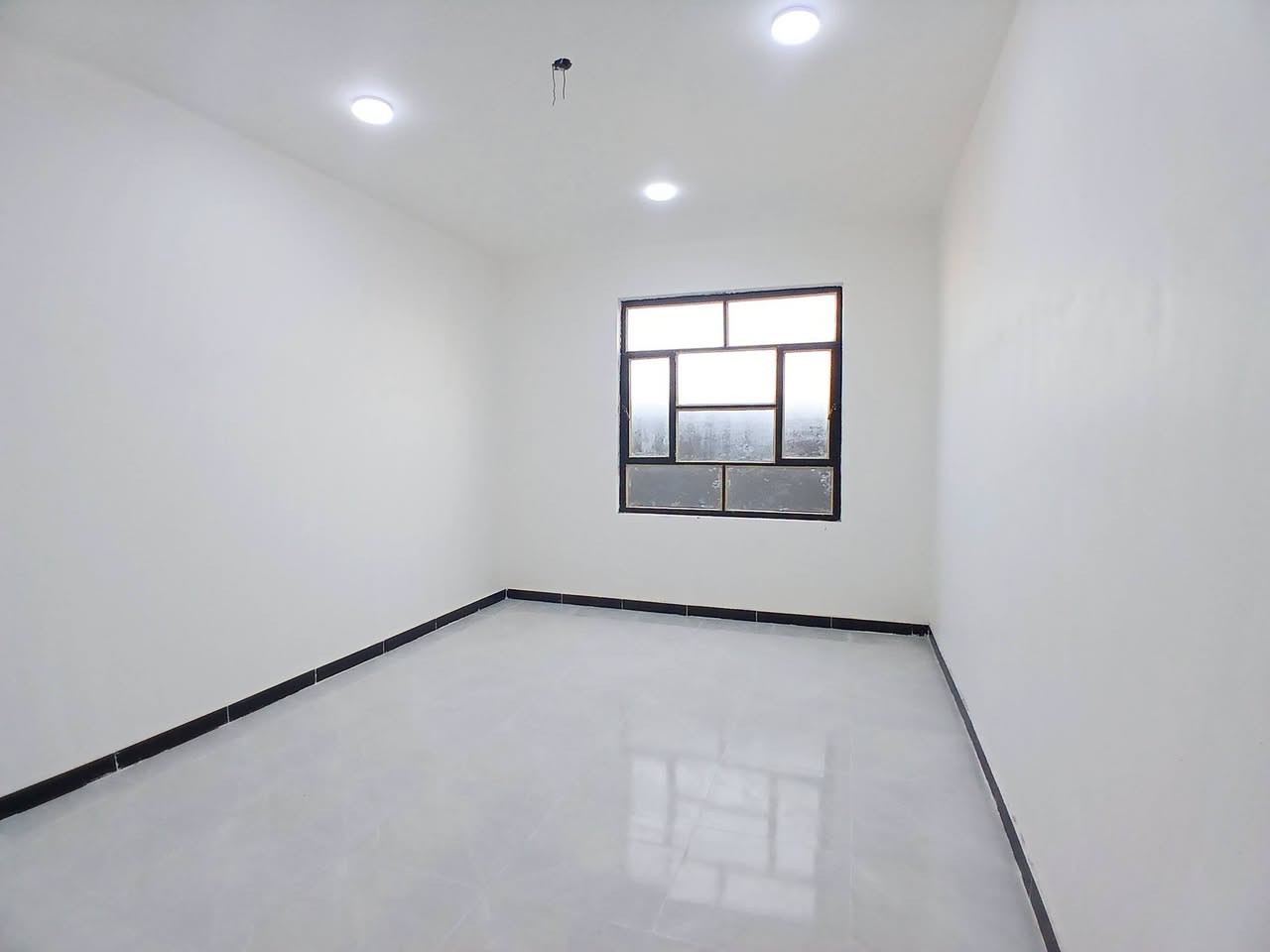 دار 🏠 لبيع طابو زراعي سند 25 كوت حي الحكيم شارع علاء غريب قرب الكورنيش بناء طابوق  مساحه 280  يتكون من غرفتين نوم سويت مطبخ استقبال هول صحيت داخليه وخارجيه السعر المطلوب98 مليون وبي مجال للشراي الاستفسار مراجعه مكتب دلالية حسن البيضاني*********** نستقبل كافة العروض في حي لحكيم

