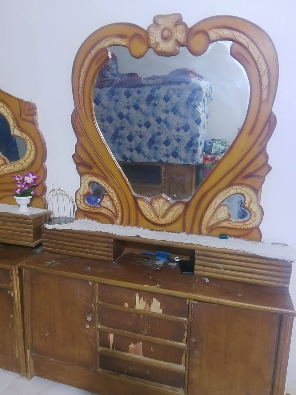 سلام عليكم غرفة للبيع سعر 300
‏‪***********‬‏
