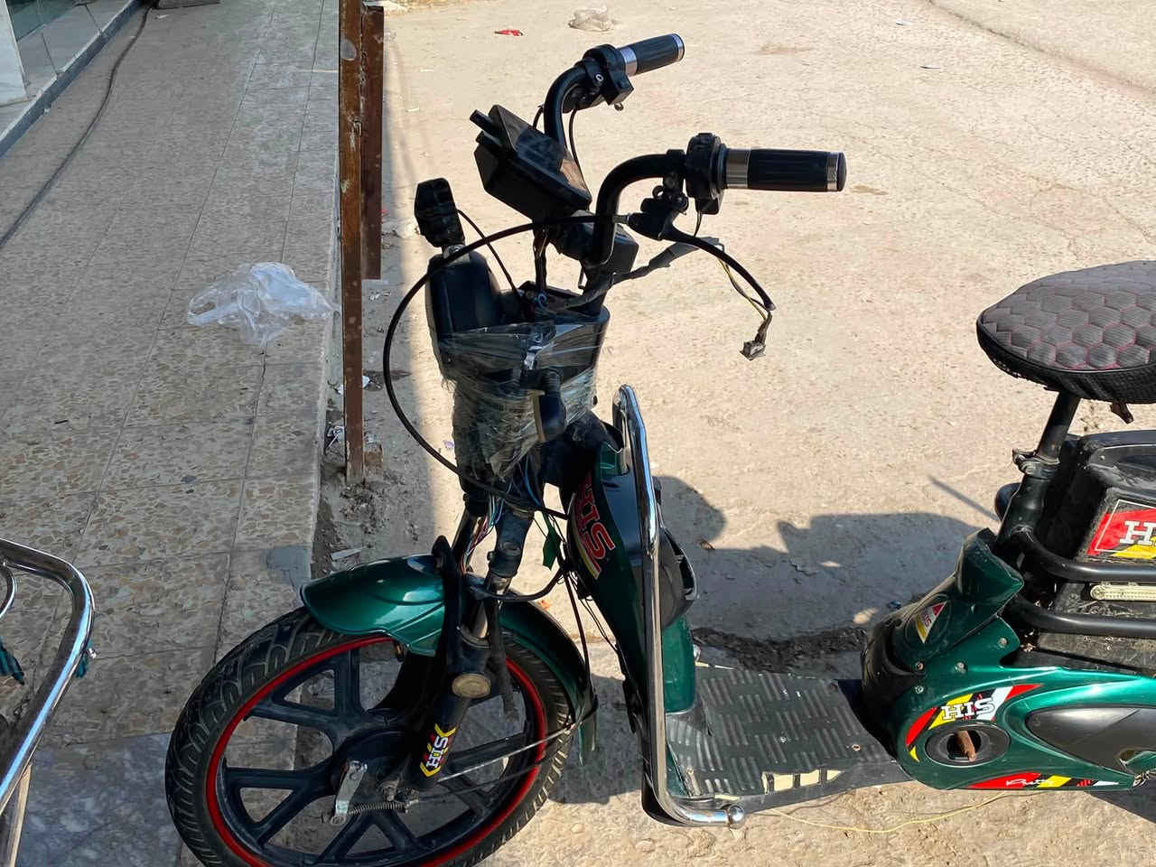 السلام عليكم يوجد باسكل شحن للبيع بطاريات جديدات كامل من كلشي السعر 250بي مجال بسيط
***********
