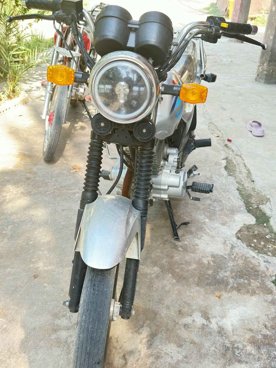 سلام عليكم 💞
دايون عضم  مديل 21 دراجه ممعوزه شي احلا من لصوره 
دراجه مضمومه  اوراق اصولي سعر 1100وبيها مجال مكاني كربلاء طويريج سياحي  ***********
