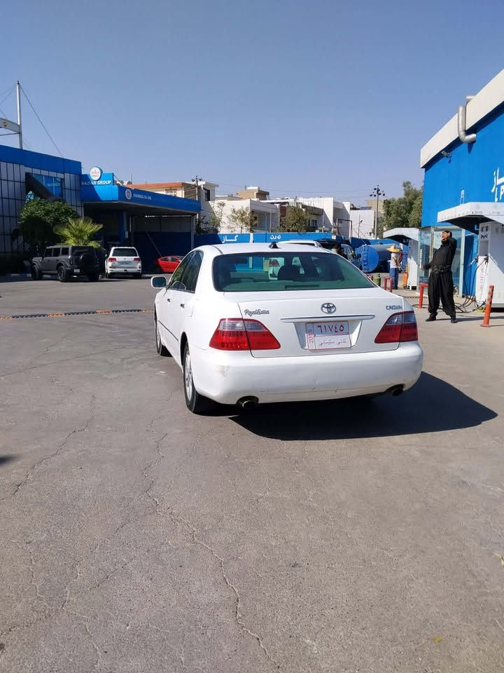 شاهینە
مۆدێل(٢٠٠٧)
سەیارەکە موسەو کۆدو بارکۆدو ڕەقەمیشی بۆ وەر گیراوە
بۆیاخیش بەس شوێن موسەکانی بۆیاخە
بە شەرتی گێڕو مەکینەو تەقەو ڕەقە
نرخ(٥٢)گەڵاو مەعامەلە 
بۆ زانیاری زیاتر  پەیوەندی بکە بە(***********)
