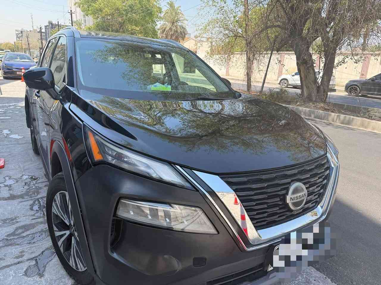 🚗 للبيع نيسان روج 2021 فل مواصفات (1/1)
💰 السعر( 17800$)
حادث السيره بسيط جددا بامريكا 
ايرباكات السياره سليمه كلها رقم شاصي موجود بالصور 
✅ فتحة سقف 
✅ محرك 2500 سي سي – 4 سلندر (المرغوب)
✅ بانوراما
✅ تشغيل بصمة
✅ إشارات مرايا
✅ حساسات محيطية
✅ توقف ذاتي أمامي وخلفي
✅ رادار
✅ Apple CarPlay
✅ 3 أنظمة قيادة

🔹 السيارة بحالة ممتازة، محرك وكير وتبريد 100%
🔹 تايرات جدد
***********
‏‪***********‬‏
