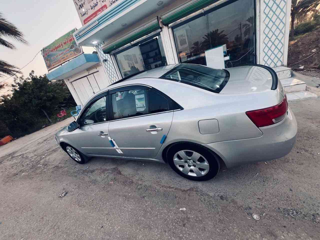 سوناتا وارد امريكي موديل 2007 مسجله 2006
رقم بغداد انكليزي بسمي مشروع وطني ، فتحة سقف ، تحكمات ستيرن ،  شاشه تاب ، 
مكينة وكير جدد مال حاويه كفاله ،
 تخم تاير ، منظومة تبريد جديدة ، 
مرشوشه اقل الحزام ابيع حزام كاملة ماناقصها  برغي 
السعر / 84 
الهاتف / ***********

