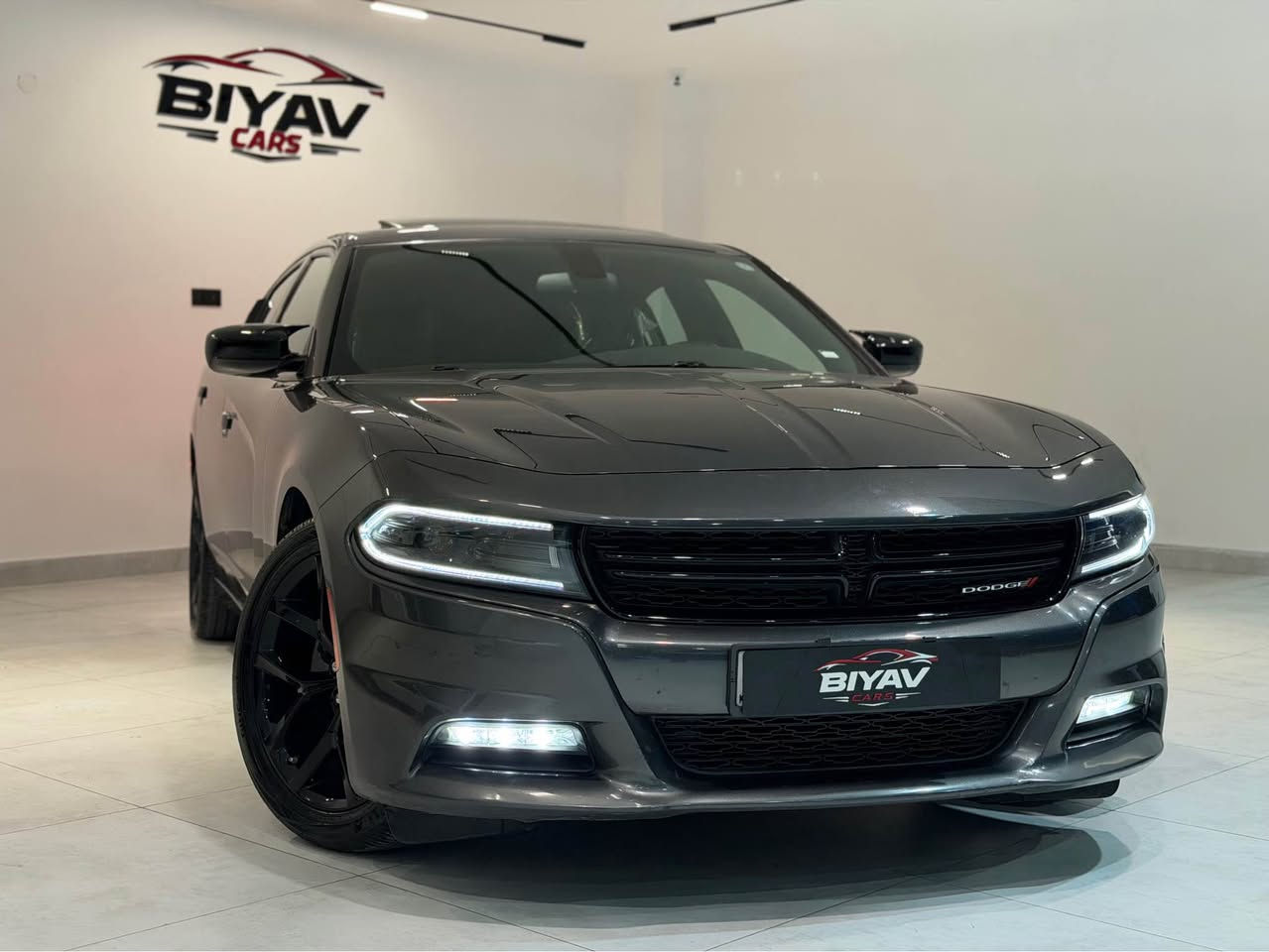 جارجر2022 Sxt Plus قطعة تبديل شركة ، قطعة كلير امريكا /بدون دواخل بدون برشوت
 سعر ($٢٣٥) وبيها مجال 
فول مواصفات ١/١

ماشية ٥٤مايل حقيقي
 سيارة جديد حيل جديد  
والكير والمحرك على وضع الشركة
المواصفات 
فتحة -بصمه -تشغيل عن بعد -
كشنات كهرباي -كشنات هيتر -كشنات تبريد -كشنات خزن -كشن خلفي هيتر

وباقي مواصفات الجارجر المعروفة 
السياره رقم دهوك
 تحويل ثاني يوم 

مكان السياره /دهوك -شارع المعارض 
معرض بياڤ 
للاتصال
***********
دهوك Singapore

