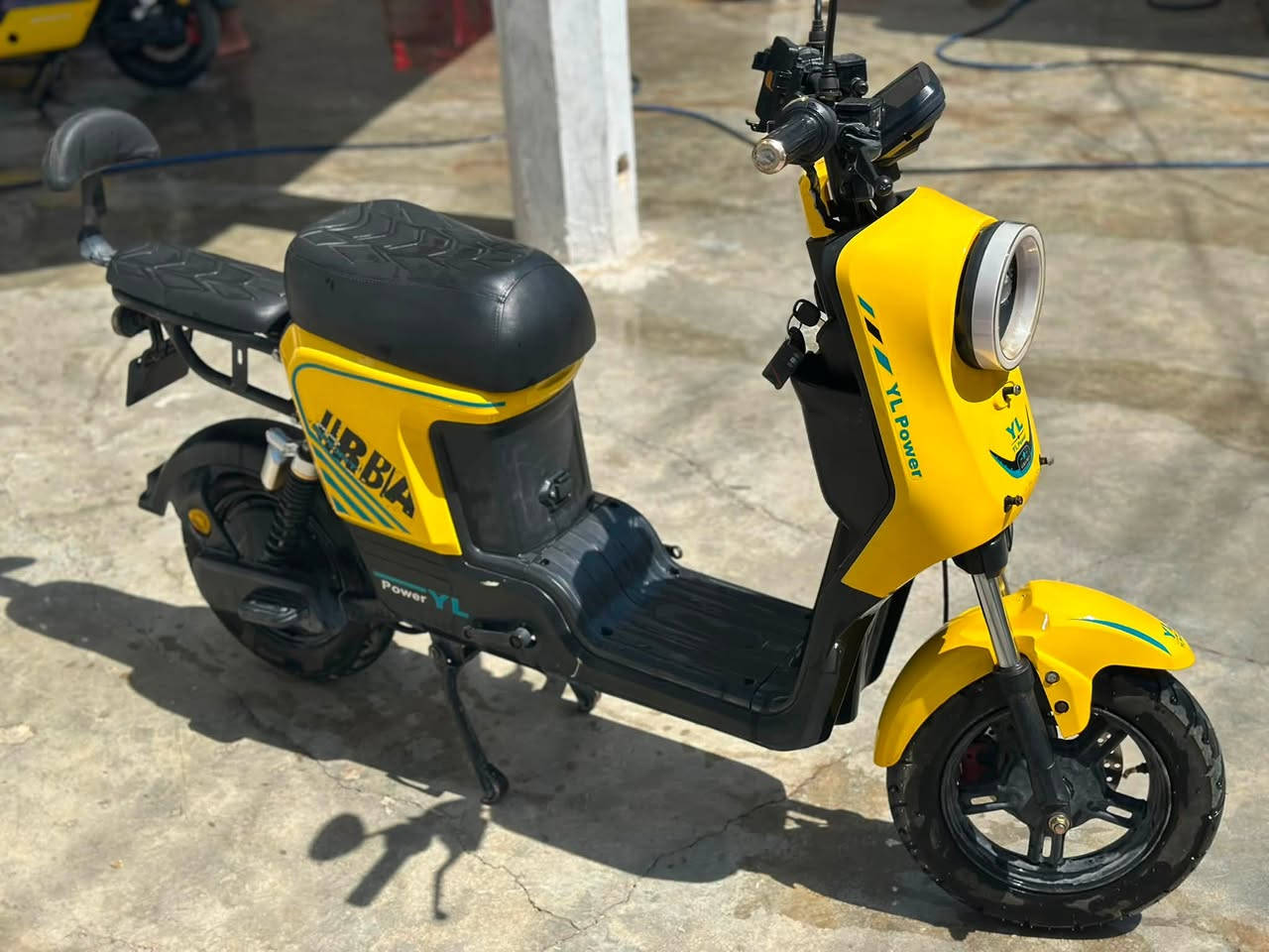 البيع مطور شحن  R9 جديد 2026 مستخدم شهرين بطاريات 🔋 جديده نهارين ماتشحنو 
السعر 430وبي مجال الشراي يتدلل 
الاتصال ***********
