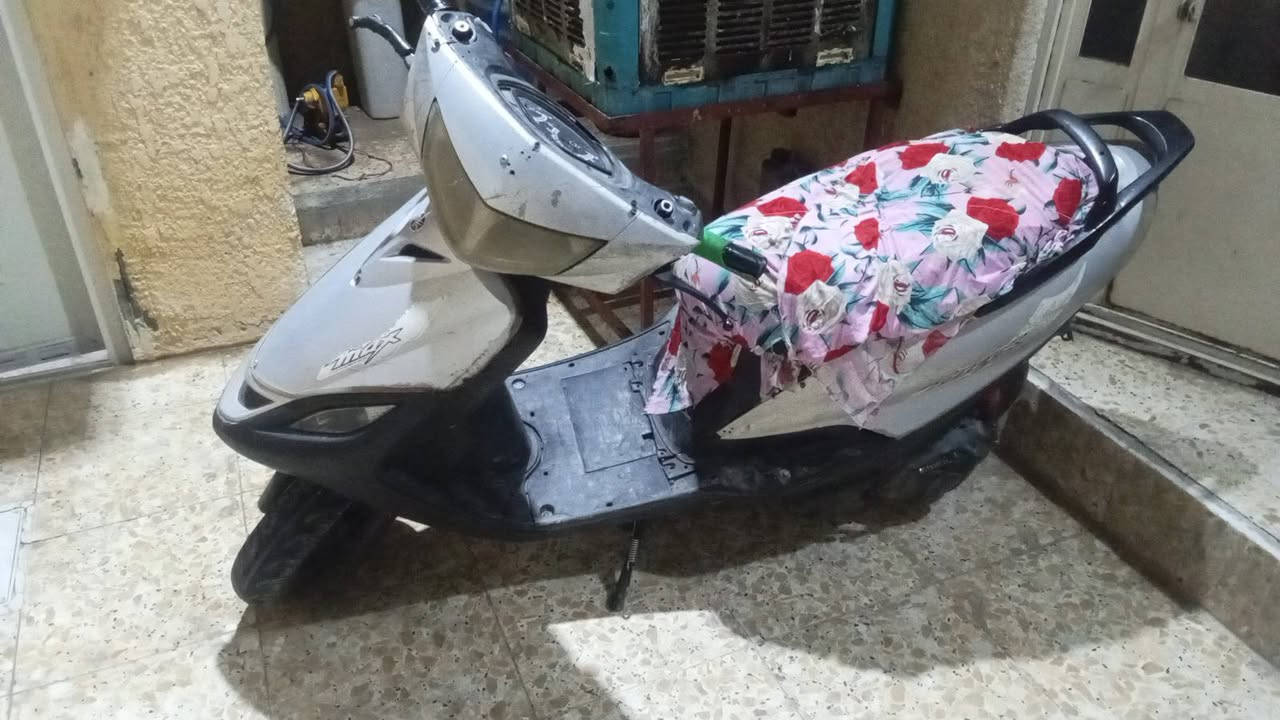 ماكس للبيع مكان زعفرانيه دراجه مكينه مكفوله 
سعر 250وبيه مجال رقم ***********
