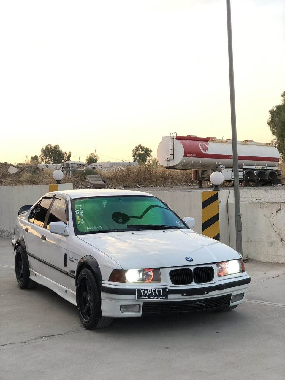 Bwm 528 سەقەر دەبل دیجیتەل 
تاقەنەیە لە جوانی سەیارەكە فول دەسكاریە لە قوەتی بێزارە بەرماجە كرایە
٤جام كارەبای گێر عادی 
گێرومەكینەی بەشەرت
سەیارەكە چەكوچی نیە زۆر خاوێن ماوە مشتەری تەلەفۆن كە ئارم پلاستیك بەشرت ئەوەلیات
*********** واتساپ أربيل, العراق
