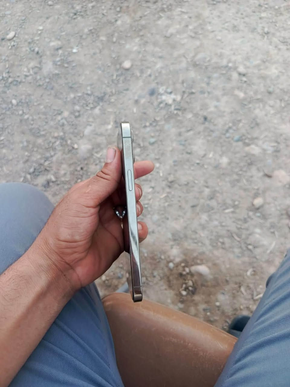 ‏12  برو  ماكس البيع ديالى 300 قفل
***********
