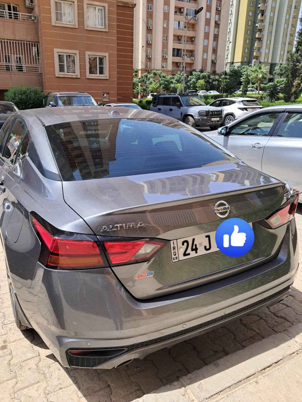 التيما 2022 SR ضررها بسيط بدون دواخل بدون ايرباك
ماشية 72 الف 
تخم تاير جديد 
سنوية 2028
تحويل بشرط
مكان السيارة دهوك
ضرر موضح بالصور الجاملغ مبدل وبيها باب الخلفي جهة النفر كلير
سيارة حلوة ونظيفة محافظ عليها ملتزم بالصيانة وتبديل دهن الكير كل 50 الف
للتواصل
 ***********

