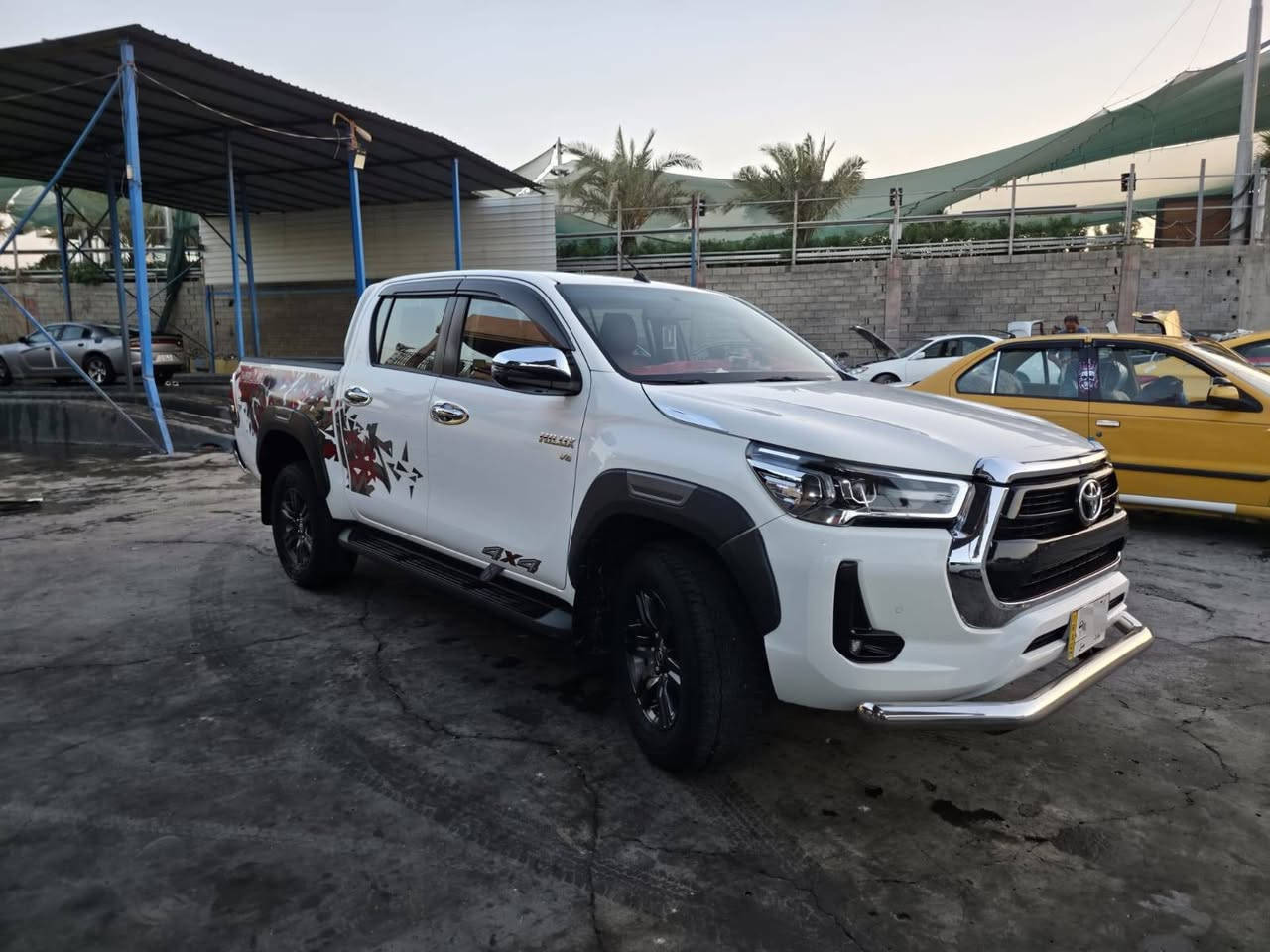 السلام عليكم 
تيوتا هايلوكس فور ويل TRD سته سلنر موديل ٢٠٢٢ ماشيه ٤١ الف السياره على وضع الشركه  مكفوله من صبغ  وبارد والسياره من الشركة بسمي ماخذه صفر
سعر ٣٣٣ وبيه مجال
هـ  ***********
     ***********
العنوان صلاح الدين بلد السيد محمد
