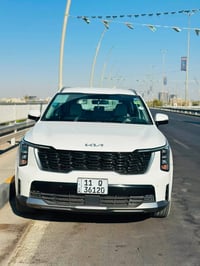 سورنتو موديل 2024 خليجي ماشية 43 بعدها بالضمان ￼ رقم بغداد فول عدا الب...