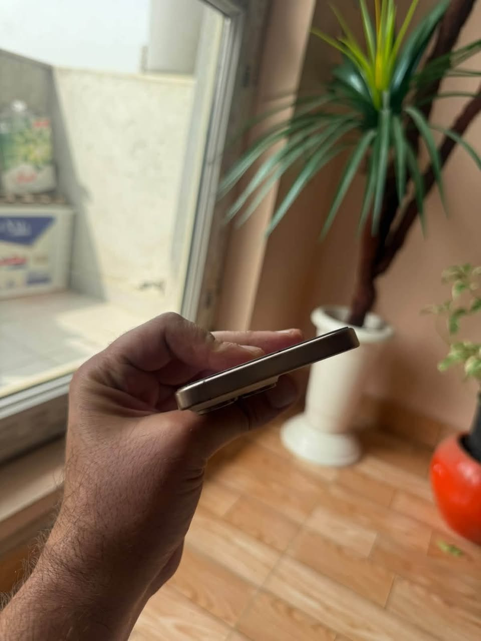 آيفون ١٦ برو ماكس • ٢٥٦ جيجا • بطارية ٨٧٪