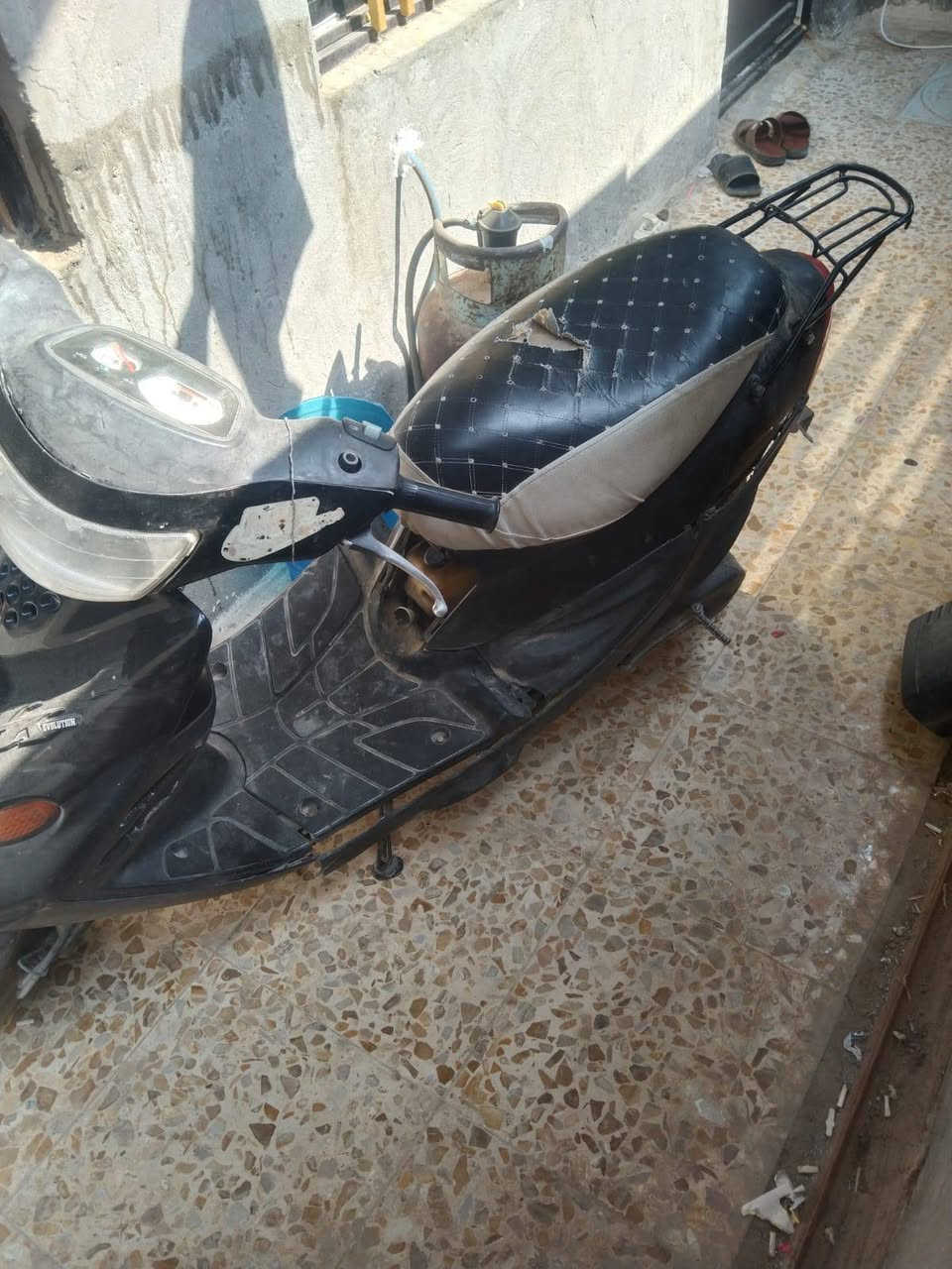 بيجي 60 الكشر تعبان كدامكم ماتشتغل حاليا نقصها تنظيف كابريتر وبتري للسلف رايدها ب 100 مكاني بغداد الصابيات اليريدها اتصل عالرقم *********** للعلم متروكه صار شهرين
