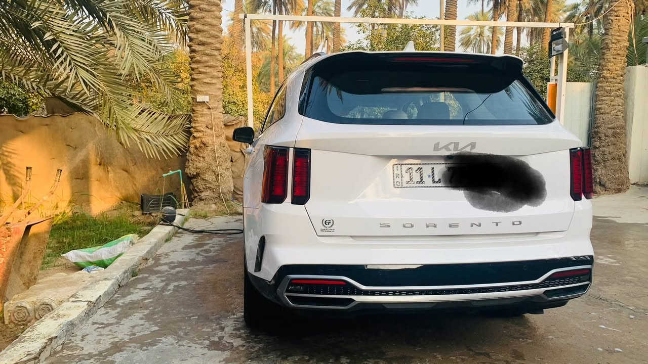 السلام عليكم ورحمة الله وبركاته 
🎟️كيا سورنتو للبيع 
🟥موديل 2022
🟥رقم بغداد باسمي 
🟥ماشيه 40 الف الحقيقي 
🟥حساسات امامي وخلفي 
🟥كامرتين خلفي
🟥هند بريك بصمة 
🟥شاشة كبيرة
🟥صندوق كهرباء 
🟥كشن كهرباء امامي
🟥لايت زنون 
🟥سبعة راكب VIP
🟥 شاشة كبيرة + GPS
🟥شحن لاسلكي 
🟥مقاعد أمامية كهربائية جلد
🟥كروس سرعه 
🟥نزول منحدرات 
🟥مرايات كهربائه
🟥 إنارة LED أمامية وخلفية
🟥حادثها ربع جاملغ امامي

العنوان واسط الصويرة قرية جويميسة الغربية 

الاتصال على الأرقام التالية 
***********
***********
