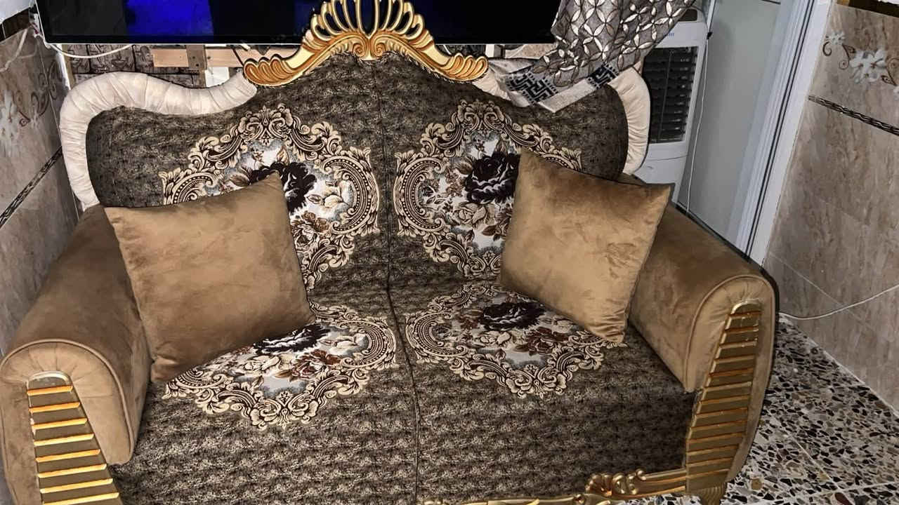 نص تخم ٥ مقاعد سعره ٣٥٠ المكان بغداد رقم ***********

