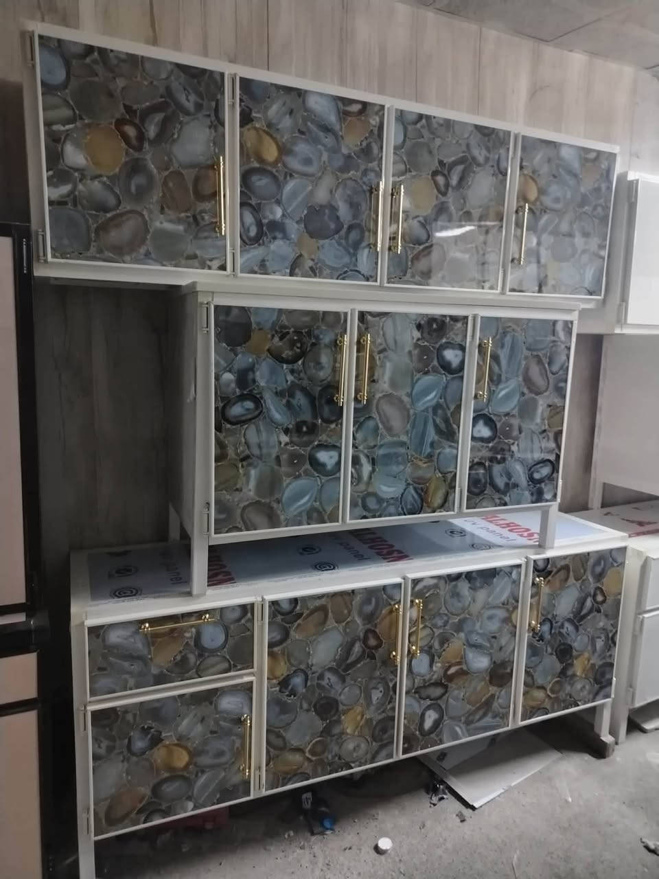 350 كاونتر سنك ملحق
سنك متر 100
سنك اخظر 85
سنك ملحق 180
