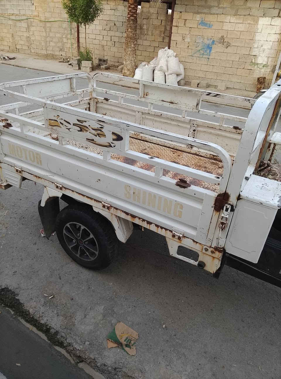 سلام وعيكم ستوتة موديل 21  مكفولة شاصي وركبة السعر مليون 500المكان ديالى شهربان وباقي التفاصيل دك عل الر‏‪***********‬‏
