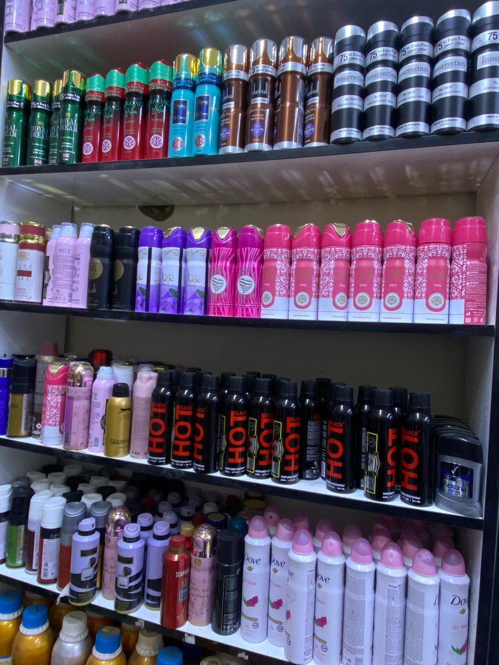عطور ومستلزمات الرونق 🤍الاسعار نار توصيل داخل البدير مجاني