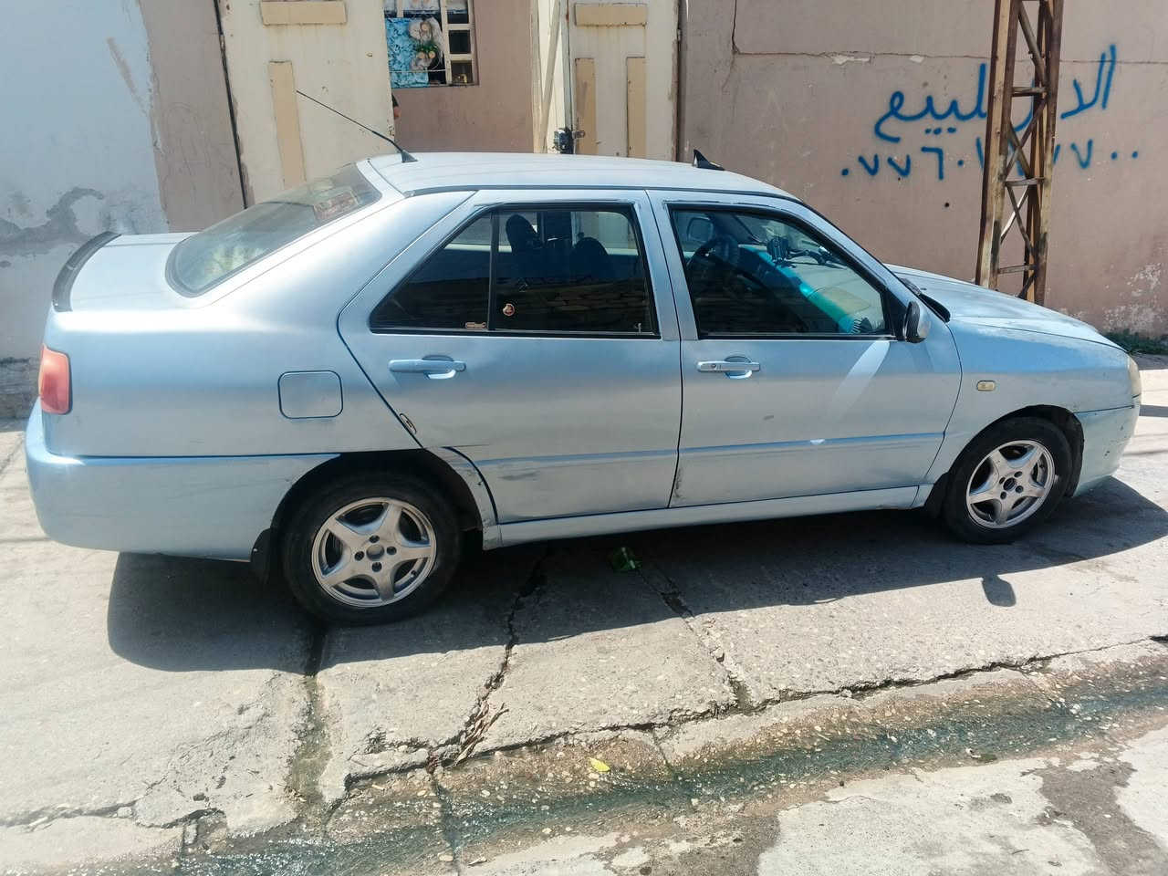 كوين 2009 وكيله نظيفه جير نظيف طخ النظيف كربون بيها ورقي شرط التحويل سوق احزام بدون دعم بدون دعمه تواصيها الله.  ***********
