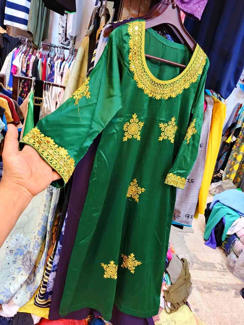 الخميس ✨
جديد 💥
وصلنا دشداشه وكلابيه كشمير وكدري ومخور درجه أولى💥دشداشه كشمير وكدري ومخور جميع الأحجام متوفره
 العنوان /موصل حي سومر بعد مطعم سومر ثالث فرع
 عل يمين أول محل بل فرع عل يسار مقابل صيدليه عطر الشام 
اللي يحب يجي للمحل 
أهلآ وسهلآ بل جميع👇
أكتب 👈تم ليصلكم كل ما هو جديد👇
للأستفسار***********
واتساب ***********
