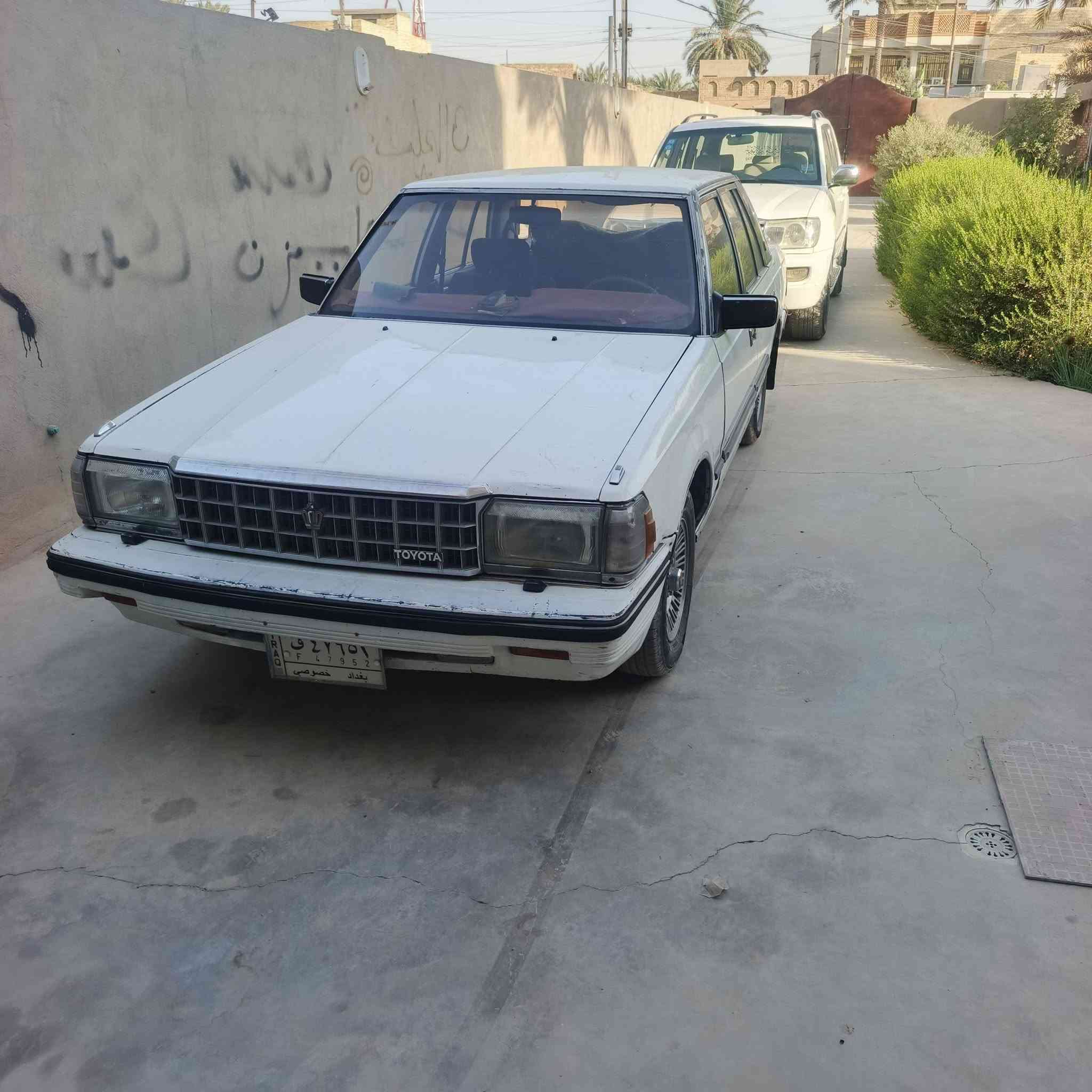 السلام عليكم سوبر موديل ٨٥ محرك وكير بلاد لاصرف ولابخار تبريد شغال رقم بغداد تاخذ مني ارقام دولي وسنويه جديدة مابيها اي حادث ولاصبغ تخم تاير بيها مكانات خياسات السعر ٤٣ مكانها بغداد المعامل ***********  أو  ***********
