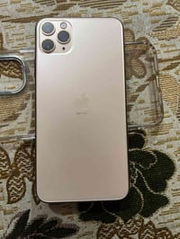 آيفون ١١ برو ماكس • ٢٥٦ • بطاريه ٧٦