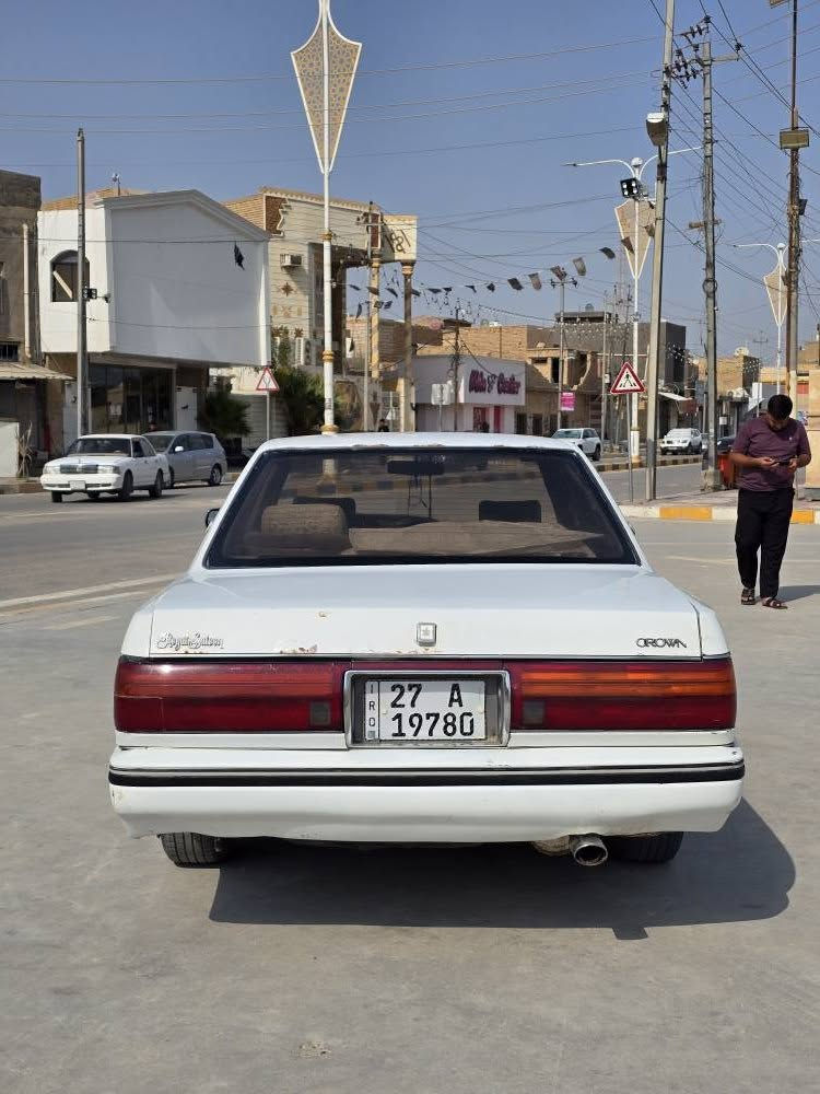 للبيع تيوتا هارتوب موديل 1991 مكفوله من القص ونقل الجثة السياره محرك كير تبريد نعمه من الله كهربائيات كامله 
رقم جديد ذي قار دولي سنوية ما ساقطة 
السياره نضيفه فقط تحتاج ترتيبات بسيطه للداخل عنوان السياره ناصرية سوق الشيوخ 
السعر ٤٠ ورقه وبيه مجال للطيبين 
للاسفسار الاتصال على الرقم *********** ناصرية, ذي قار
