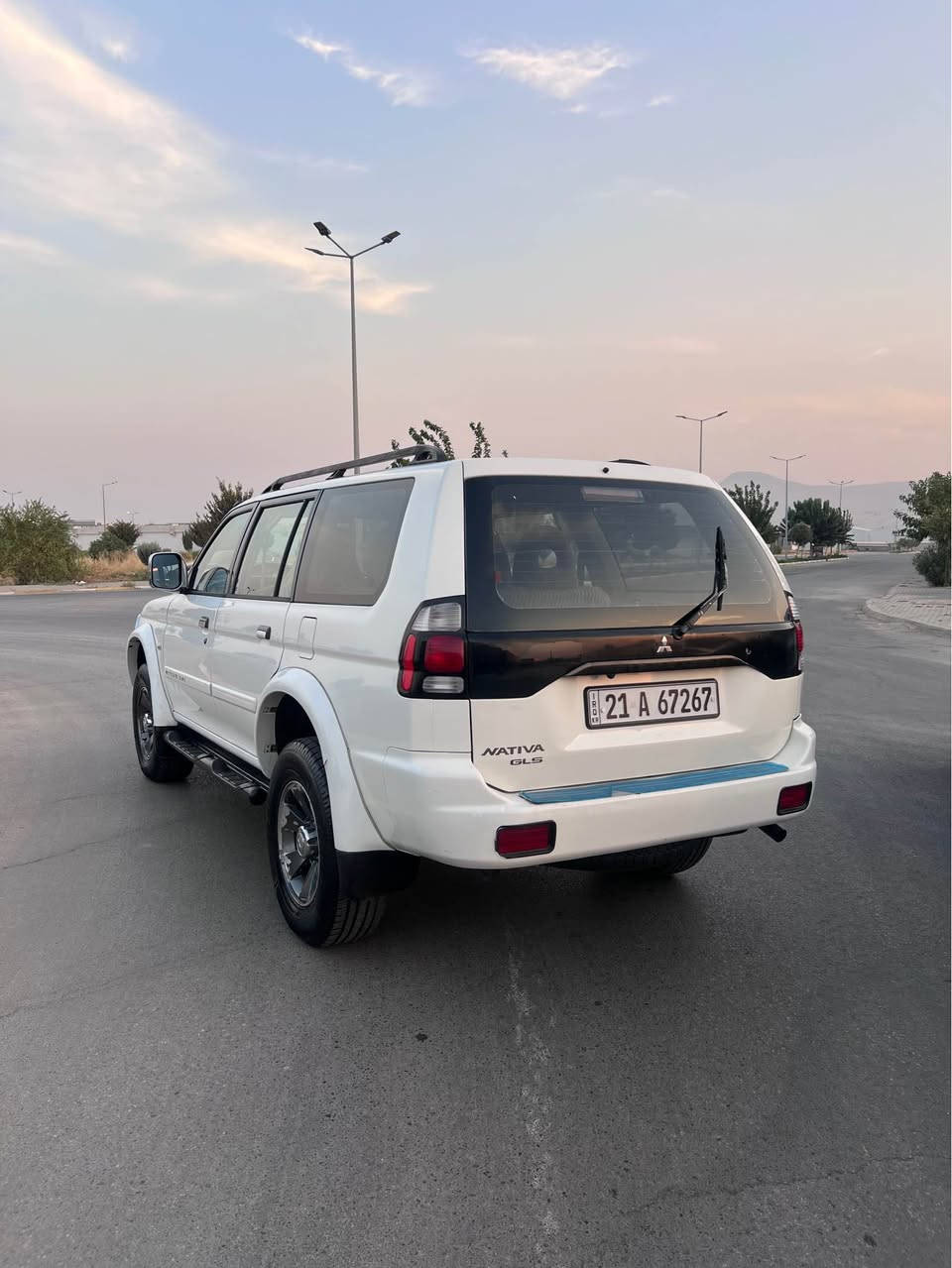 سياره فولل مواصفات بس مو سلايت 
بدون ضربه او صبغ 
كير محرك حداديه كوله شرط 
دبل اكسل 
تبريد ❄️ثلج
تايرات جديد 
سياره بدون مصرف 
السعر 90اوبي مجال للطيبين 
شراي خابرني او تدلل
*********** كركوك, العراق
