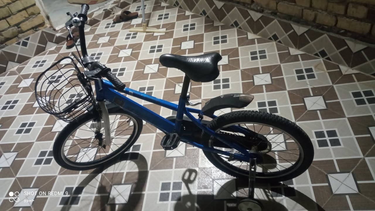 باسكل للبيع حجم 20 نضيف 
كامل من النقوصات لايوجد 
شيء نقص كامل نضيف 
للبيع الانتصال عل هاتف 
*********** ابو علي واسط قضاء الحي
