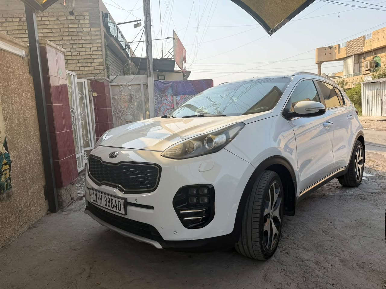 سلام عليكم سبورتج خليجي فول الفول محرك 2400 فور ويل ايرانيه ماشيه 130 سياره جاهزه بدون نقص مكاني بغداد الشرطه الرابعه سعر170 هـ***********
