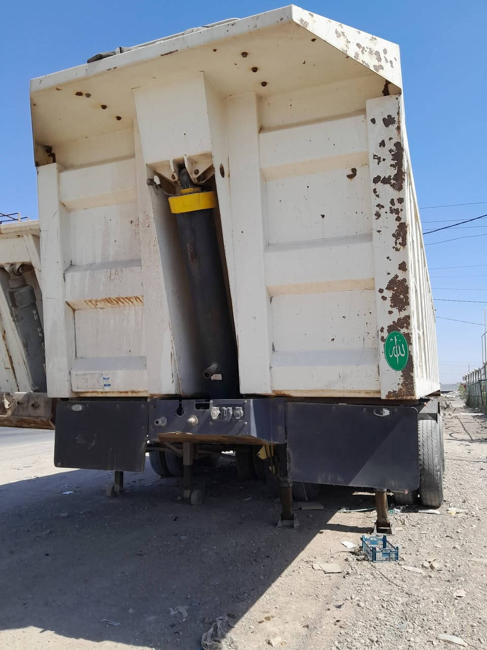 عربانه نساف ماموت إيرانية ثلاث محاور موديل ٢٠١٤ مكفوله كفاله عامه عنوان بغداد رقم الهاتف ***********
